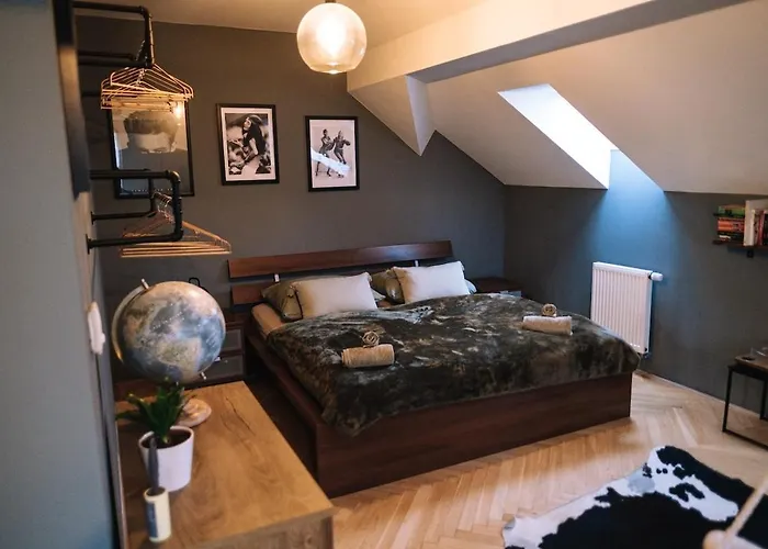 Daire Charming Attic In The Heart Of *